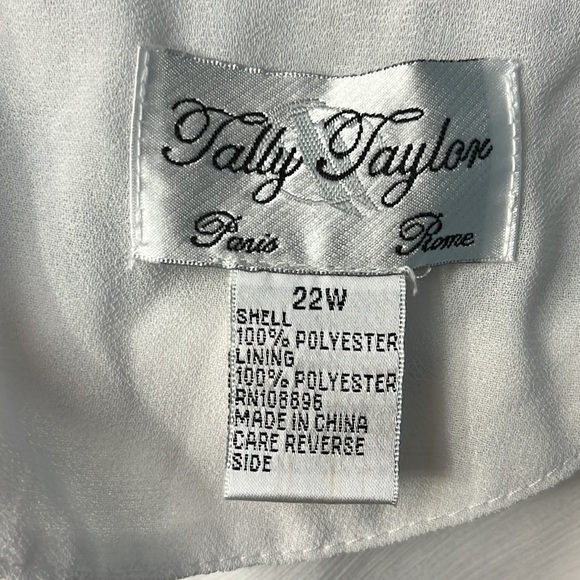 TALLY TAYLOR/CATO 22w sheer white jacket with ribbons/buttons, white skirt - Picture 9 of 11